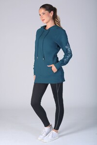 Kianna - PineappleUK_womens-moontide-longline-logo-hoodie-03.jpg