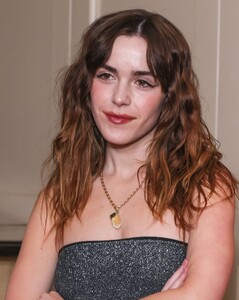 Kiernan Shipka attends the Los Angeles premiere of Stone Cold Fox (12).jpg