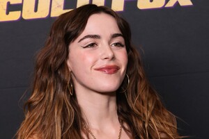 Kiernan Shipka attends the Los Angeles premiere of Stone Cold Fox (16).jpg