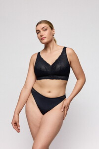 Lingerie Girls734.jpg