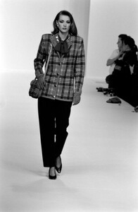 LudmilaIsaeva_GivenchyFW1992_05.jpg