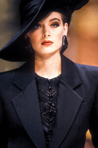LudmilaIsaeva_JeanLouisScherrerHCFW1991_02.jpg