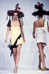 LudmilaIsaeva_JohnGallianoSS1993_06.jpg