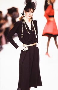 LudmilaIsaeva_YvesSaintLaurentFW1992_20.jpg