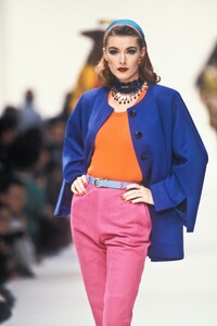 LudmilaIsaeva_YvesSaintLaurentSS1992_04.jpg