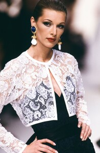 LudmilaIsaeva_YvesSaintLaurentSS1993_02.jpg