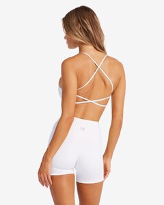 MelitaS - CSB - Serenity Delilah Crop _ White_1-modelinfo-melita-size-s_bc63b851-348b-427e.jpg