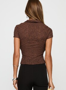 MelitaS - PrPolly - Best Shot Collared Top Brown-8 - 4-Model-Melita-Us4_C0c94422-420c-4231-Acd8-0c4ca15c1a09.jpg