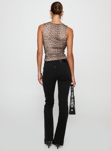 MelitaS - PrPolly - Bethany Bootleg Low Rise Jeans Washed Black-10 - 4-Model-Melita-Us2_952910a8-7cbb-4d03-B161-A8ae53d97421.jpg