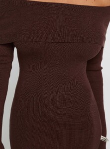 MelitaS - PrPolly - Celestara Off The Shoulder Maxi Dress Chocol-6 - 5-Model-Melita-Us2_08e20d30-8426-42fb-9915-1102a8d1b27a.jpg