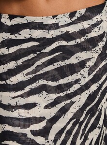 MelitaS - PrPolly - Eleganza Maxi Skirt Zebra-9 - 5-Model-Melita-Us2_34b2e69d-56ad-43d4.jpg