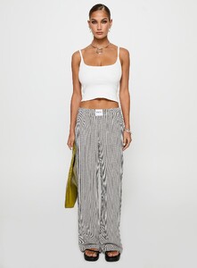 MelitaS - PrPolly - Holiday Tie Front Pant Black _ White Stripe-7 - 6-Model-Melita-Us2_Da3f9f09-E5dd-41c2-A452-2c65f3e3ddce.jpg