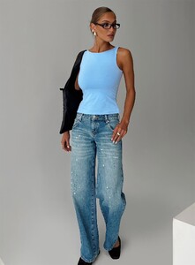 MelitaS - PrPolly - Picasso Straight Leg Jean Mid Blue-7 - 0-Model-Melita-Us2_F2cb8c8c-Ad6a-4c5f-A4da-56fd28a6caad.jpg