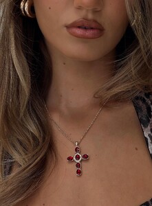 MelitaS - PrPolly - RubyCross Cropped - 00_B1b5d47d-25da-49f0-A474-Ef1f04a7b1a5.jpg