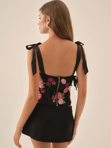 Midnight_Garden_Bustier_Black_Floral_On_Model_3_2000x.webp
