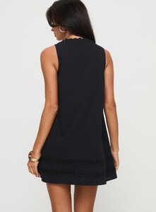 NSole - PrPolly - Alanah Mini Dress Black-8 - 4-Model-Nat-Us2_Dd813dba-D115-4dd8.jpg