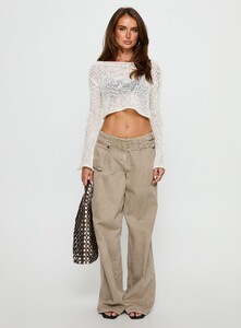 NSole - PrPolly - Cafe Pari Sweater White-11 - 6-Model-Nat-Us2_8ec78da7-B52a-4a88.jpg