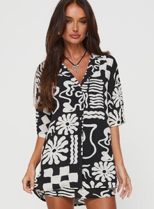 NSole - PrPolly - Caraliia Shirt Black _ Cream-7 - 1-Model-Nat-Us2_B9733f69-0b49-40cb.jpg