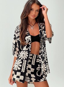 NSole - PrPolly - Caraliia Shirt Black _ Cream-7 - 6-Model-Nat-Us2_F000cabf-1ae9-4f7e.jpg