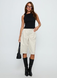 NSole - PrPolly - Jakai Longline Tailored Short Cream-7 - 1-Model-Nat-Us2_B307b9d4-E481-487a.jpg