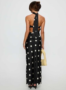 NSole - PrPolly - Madilaine Strapless Scarf Maxi Dress Black-9 - 4-Model-Nat-Us2_866ab355-1516-4819.jpg