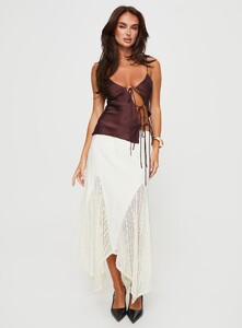 NSole - PrPolly - Mariah Cami Top Brown-7 - 2-Model-Nat-Us2_Ec11a812-051b-4b1a.jpg