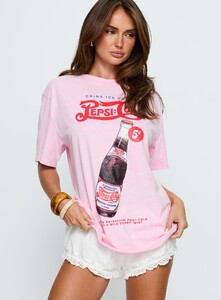 NSole - PrPolly - Pepsi Cola Graphic Top Washed Pink-6 - 1-Model-Nat-Us2_213121e9-7826-4638.jpg