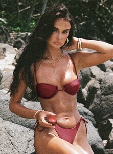 NSole - PrPolly - Presson Shine Underwire Bikini Top Burgundy-5 - 1-Model-Nat-Us2_358de53a-3a48-4084.jpg