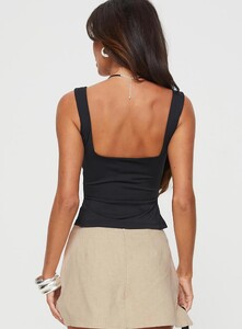 NSole - PrPolly - Rehna Top Black-12 - 4-Model-Nat-Us2_5a7c7a3e-1845-4950.jpg