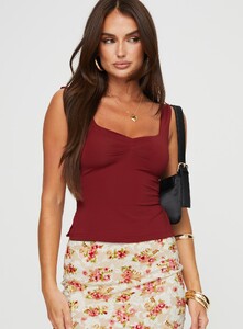 NSole - PrPolly - Rehna Top Burgundy-6 - 1-Model-Nat-Us2_Ceacab82-2699-4d23.jpg