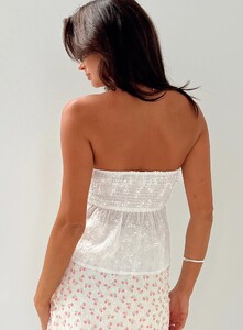 NSole - PrPolly - Rosenberg Strapless Top White-4 - 4-Model-Nat-Us2_B7b33dd2-Beca-438c.jpg