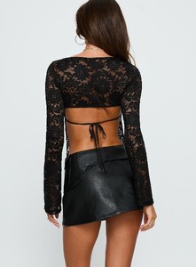 NSole - PrPolly - Sonic Sound Faux Leather Cargo Mini Skirt Bl-6 - 4-Model-Nat-Us2_97866cf7-40a1-494b.jpg