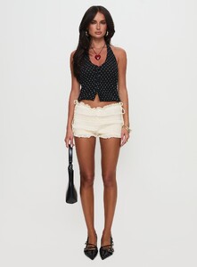 NSole - PrPolly - Tessabelle Shirred Bloomer Shorts Cream-11 - 6-Model-Nat-Us2_Fd7033a6-0be2-4ebe.jpg