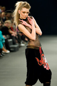 Neva Fashion Week - St. Petersburg Fashion Week -TatyanaGordienko_FW2010_2_4.jpg