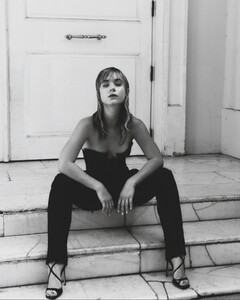 November 22, 2022 InStyle Magazine.jpg