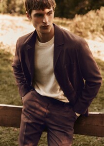 Parker Van Noord Mango Man FW 2025 (41).jpg