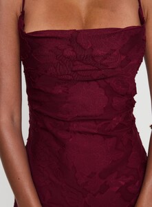 SAsici - PrPolly - Celena Maxi Dress Burgundy Burnout-6 - 5-Model-Selina-Us2.jpg