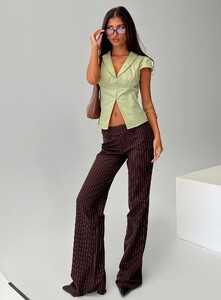 SAsici - PrPolly - Kinkirk Flared Pants Brown Pinstripe-8 - 7-Model-Selina-Us2.jpg