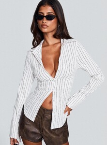 SAsici - PrPolly - Madlin Long Sleeve Top Beige Stripe-8 - 0-Model-Selina-Us2.jpg