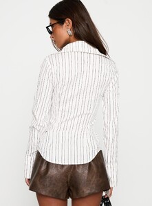 SAsici - PrPolly - Madlin Long Sleeve Top Beige Stripe-8 - 4-Model-Selina-Us2.jpg