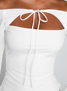 SAsici - PrPolly - Nevah Long Sleeve Top White-8 - 5-Model-Selina-Us2.jpg