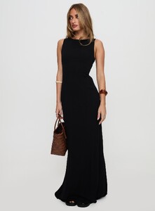 SaskiaJ - PrPolly - Ace Of Hearts Backless Maxi Dress Black-9 - 1-Model-Saskia-Us2.jpg