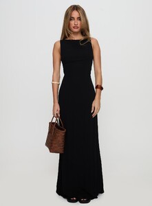 SaskiaJ - PrPolly - Ace Of Hearts Backless Maxi Dress Black-9 - 6-Model-Saskia-Us2.jpg