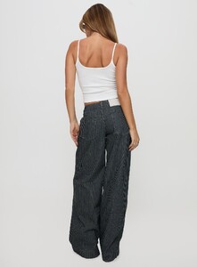 SaskiaJ - PrPolly - Actually Invested Low Rise Pants Denim Strip-10 - 4-Model-Saskia-Us2.jpg