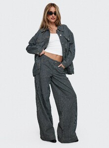SaskiaJ - PrPolly - Actually Invested Low Rise Pants Denim Strip-10 - 7-Model-Saskia-Us2.jpg