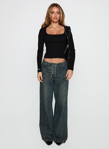 SaskiaJ - PrPolly - Baseline Rib Long Sleeve Top Black-7 - 6-Model-Saskia-Us2.jpg