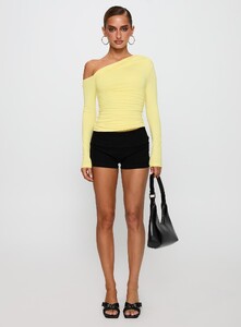 SaskiaJ - PrPolly - Beller Long Sleeve Top Lemon-8 - 6-Model-Saskia-Us2.jpg