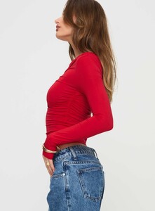 SaskiaJ - PrPolly - Beller Long Sleeve Top Red-7 - 3-Model-Saskia-Us2.jpg
