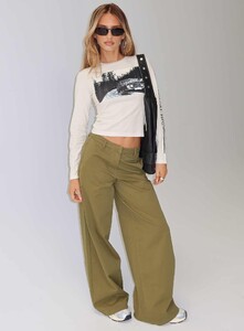 SaskiaJ - PrPolly - Combatica Pants Army Green-7 - 0-Model-Saskia-Us2.jpg