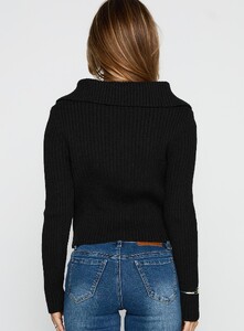 SaskiaJ - PrPolly - Extraordinary Collared Knit Sweater Black-6 - 4-Model-Saskia-Us2.jpg